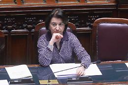Maternità surrogata, Roccella: «Ha connotazioni razziste»