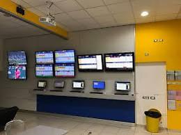 Giugliano, evadono dai domiciliari per andare al centro scommesse