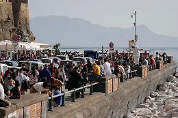 Campania in zona gialla: nuove regole da oggi, ristoranti aperti anche di sera