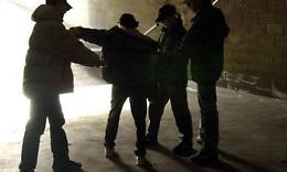 Bullismo. Notte di terrore per 5 adolescenti di Pompei: inseguiti e aggrediti da una banda di coetanei. Un ferito