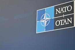 Niente aerei o tank occidentali a Ucraina, accordo informale Nato