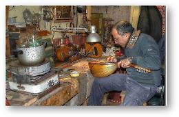 “‘O Guinness” del mandolino, passeggiata-posteggia musicale nel centro storico di Napoli 