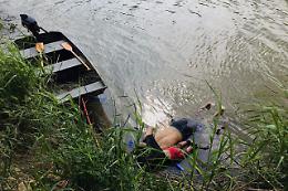 Padre e figlia annegati nel Rio Grande, la foto choc