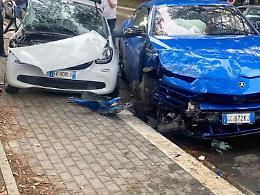Incidente Casal Palocco, «youtuber andava a oltre 120 km/h con suv»