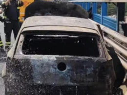 Auto esplosa, Università Salerno precisa: non è nostra