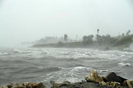 Uragano Harvey a 200 all'ora, black out in Texas