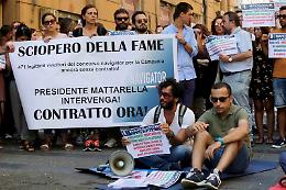 Sciopero della fame dei navigator campani, presidio giorno e notte davanti alla Regione