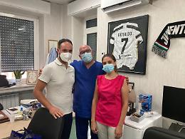 Sposi rinunciano a bomboniere e fanno donazione al Pascale