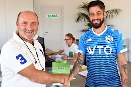 Serie D, l'attaccante Vincenzo Maione in forza al Desenzano