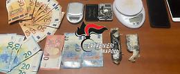 Droga in casa, arrestato 19enne
