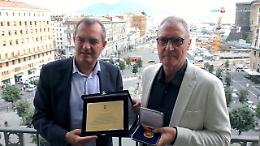De Magistris premia Krol: «Ha segnato la storia della città»