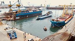 Attracca a Napoli una nave carica di grano dall’Ucraina