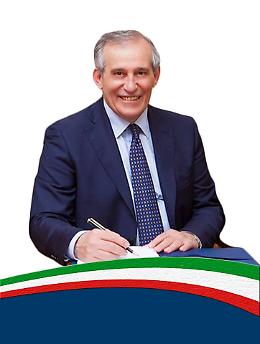 Corruzione e rivelazione di notizie: ai domiciliari il sindaco di Grumo Nevano