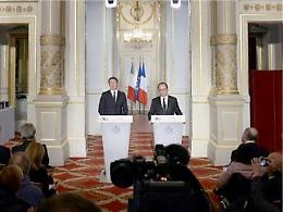 Renzi da Hollande: «Coalizione ampia per distruggere l'Isis»