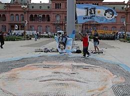 Maradona, il legale: «Dodici ore senza cure, ambulanza in ritardo»