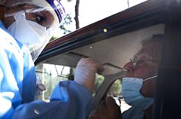 Coronavirus in Campania, 899 nuovi casi e tre morti: indice di contagio al 2,99%