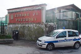 Blitz dei carabinieri al Comune di Pozzuoli, nel mirino gli appalti pubblici