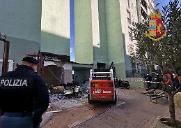 Parco Verde, abbattuto manufatto abusivo nella piazza di spaccio