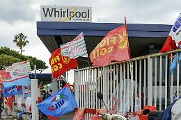Whirlpool, operai in assemblea: accelerare tempi per Consorzio