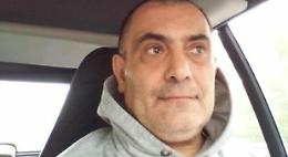 Paramedico vaccinato contrae variante inglese e muore