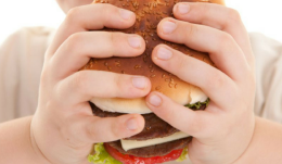 «Obesità infantile, in Campania il tasso più alto d'Italia»