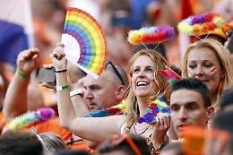 Euro 2020, Uefa: sì a bandiere arcobaleno in stadio Budapest