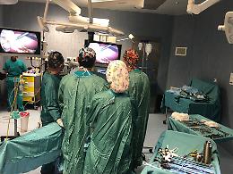 Napoli, al Policlinico Federico II quattro trapianti di rene in 24 ore