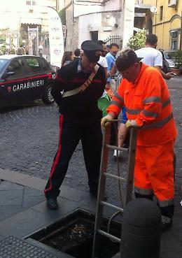 Banda del buco a Chiaia, sventato raid in gioielleria