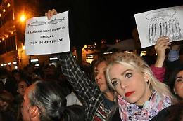 Sardine a Napoli, il flash mob di sabato si sposta a piazza Dante