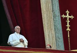 Papa: «Embrioni umani non sono materiale di scarto»