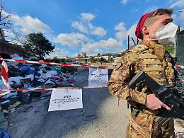 Rifiuti, sequestrata area attigua a campo rom