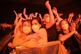 Test prova Covid: concerto con 5.000 persone. Tamponi e mascherine inclusi nel biglietto 