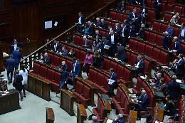 Def passa alla Camera, tensioni dopo le scuse FdI: Pd lascia l'Aula