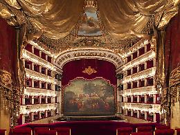 La scuola S.Giacomo-3° S.Chiara in scena al San Carlo con Turandot