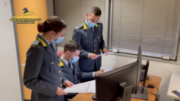 Pirateria, vendevano streaming delle partite: sequestrate 500 risorse web