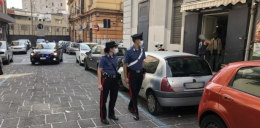 Accoltellato a piazza Garibaldi per uno sguardo di troppo