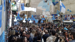 Boom di turisti, Cappella Sansevero sold out e folla al largo Maradona