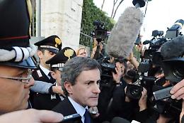 Mafia capitale, Alemanno in aula non risponde