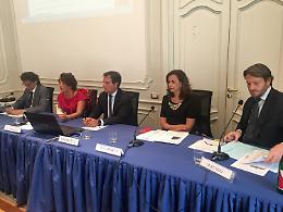 Commercialisti, “Turismo sanitario, ricavi record con servizi e sinergie”