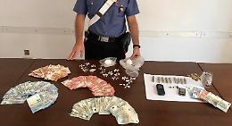Ercolano, nascondeva droghe e 2.500 euro: arrestato 52enne