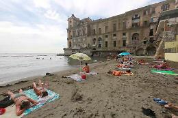 Posillipo, torna il numero chiuso per le spiagge