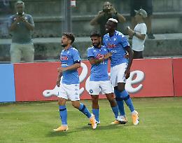 Ventuno gol del Napoli nel triangolare, strepitoso Osimhen con una tripletta