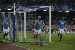 L’urlo del San Paolo: Benfica travolto 4-2 Arbitri per domenica: Rizzoli a Bergamo, Mazzoleni alla Juve!