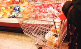 Povertà, allarme Campania: è penultima in Europa