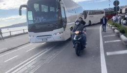Ncc, manifestazione a Napoli: bus bloccano il Lungomare