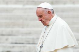 Il Papa: «Manteniamo distanze da signora Covid»