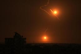 Israele intensifica gli attacchi: colpiti obiettivi di Hamas
