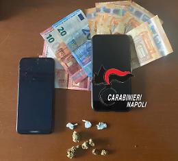 Qualiano, il “delivery" della droga: arrestato 27enne