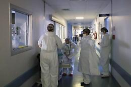Covid Italia, aumentano contagi e ricoveri