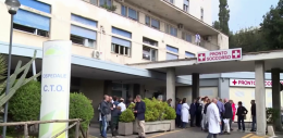 Dottoressa aggredita al Cto dal figlio di un paziente deceduto